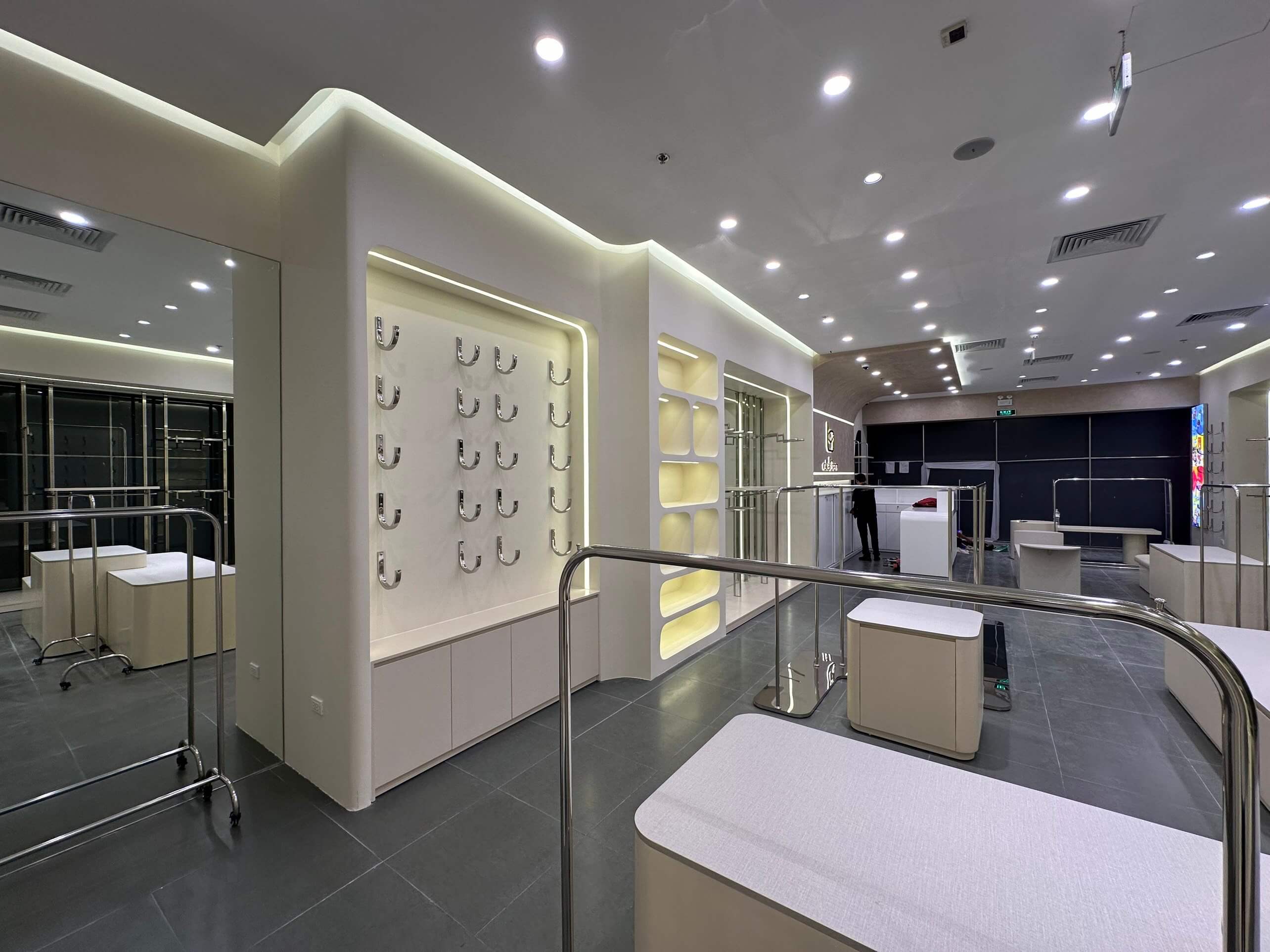 Thi Công Shop Thời Trang Nữ Olaben